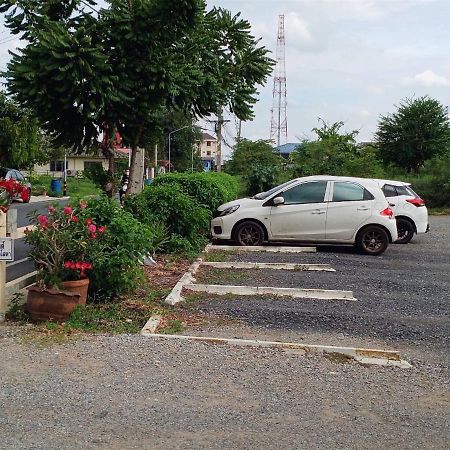 โสดาอพาร์ทเม้นท์​ Apartment Ban Lam Phak Kut ภายนอก รูปภาพ